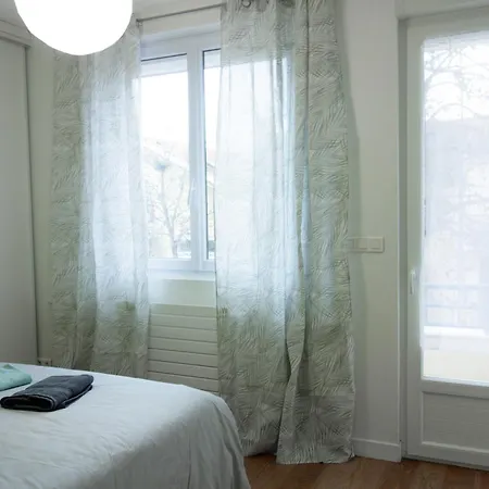La Maison Calme Et Lumineuse Avec Jardin
