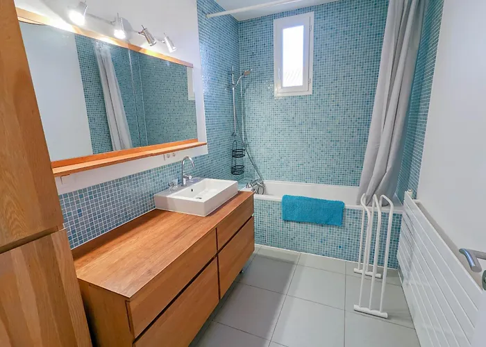 La Maison Calme Et Lumineuse, Jardin, Proche Metro *