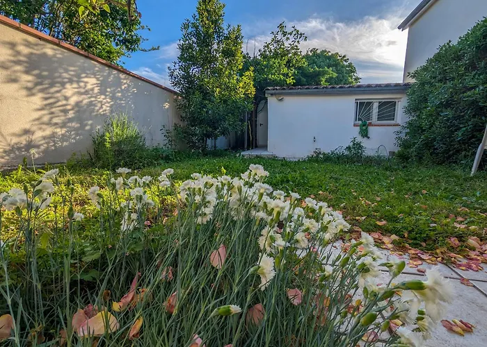 La Maison Calme Et Lumineuse, Jardin, Proche Metro *